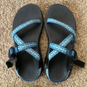 barely used chaco sandals!